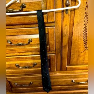 Brand New Vintage Oscar De La Renta Silk Tie